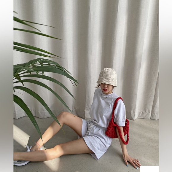 Stylenanda Raglan sleeve t shirt and shorts set - Picture 9 of 16